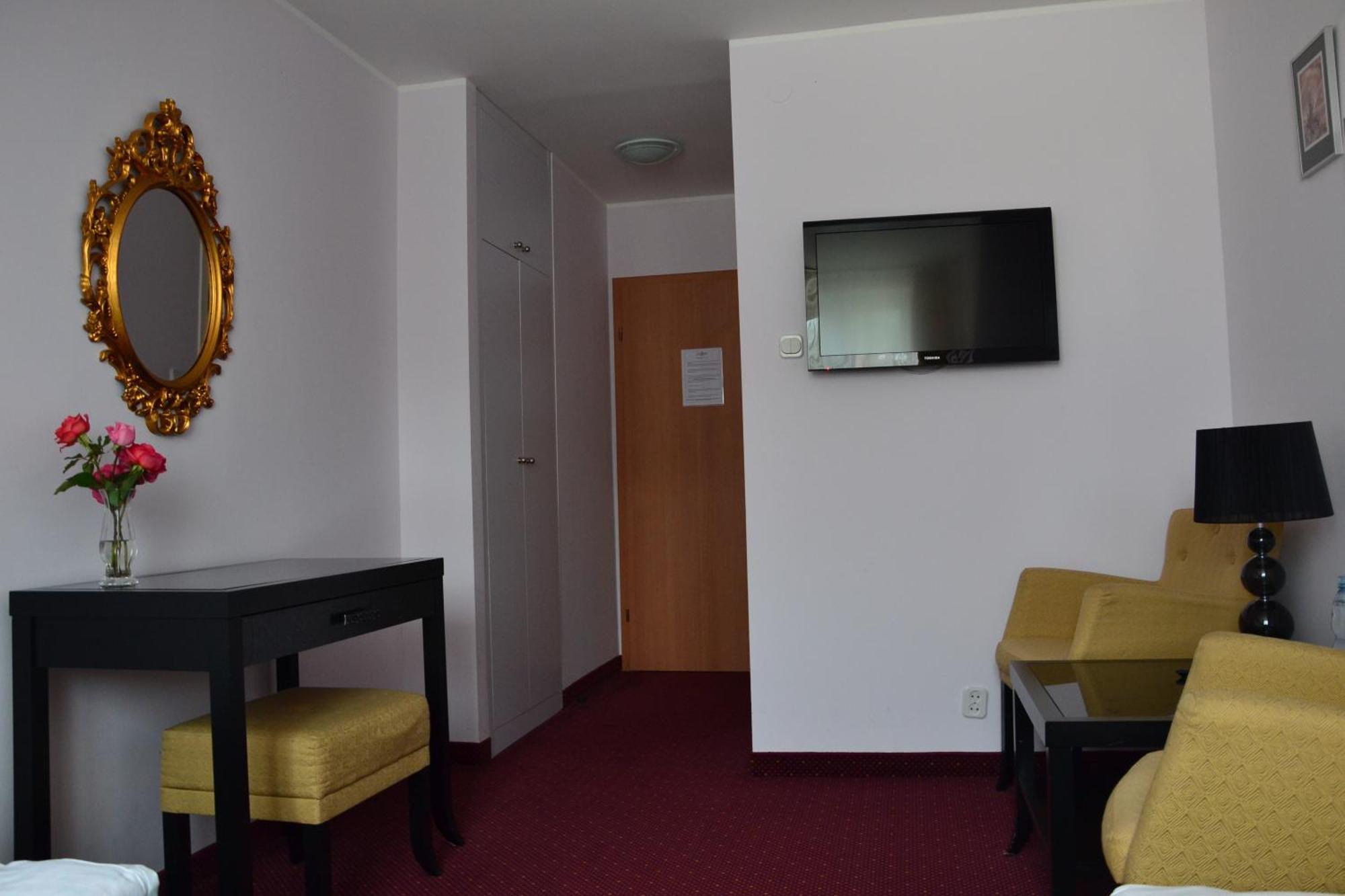 Hotel&Restauracja Zlote Runo Góra Kalwaria Oda fotoğraf