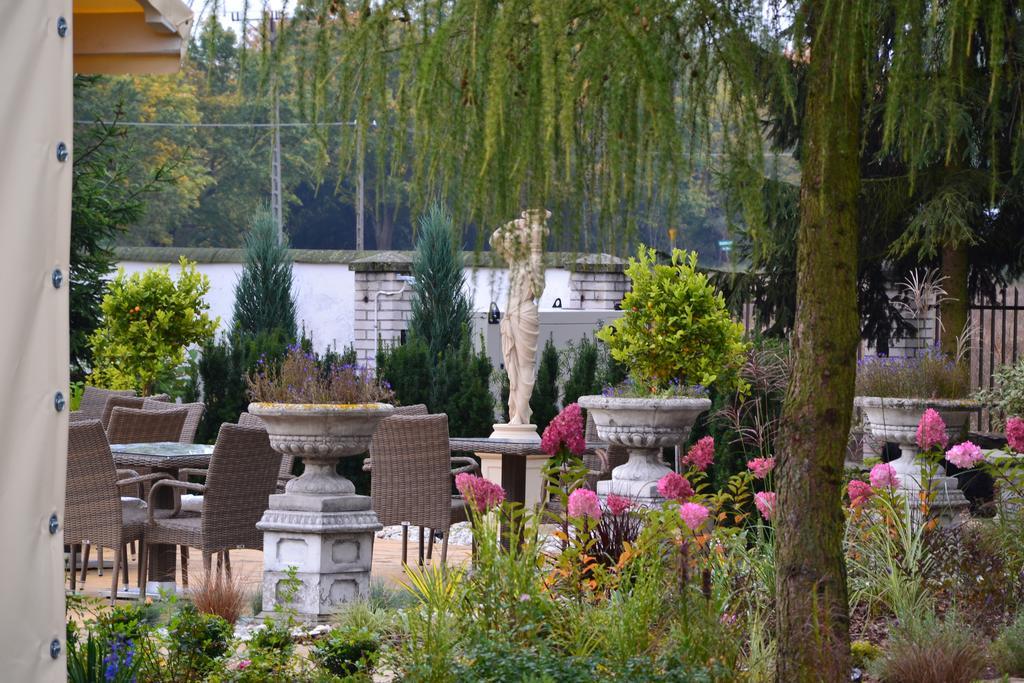 Hotel&Restauracja Zlote Runo Góra Kalwaria Dış mekan fotoğraf