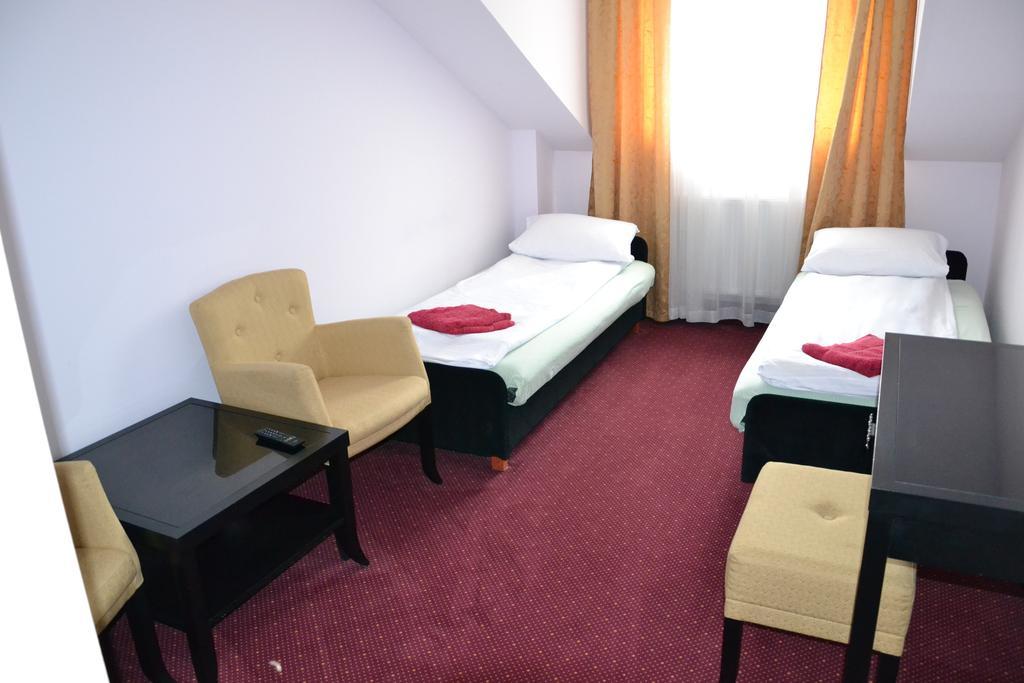 Hotel&Restauracja Zlote Runo Góra Kalwaria Oda fotoğraf