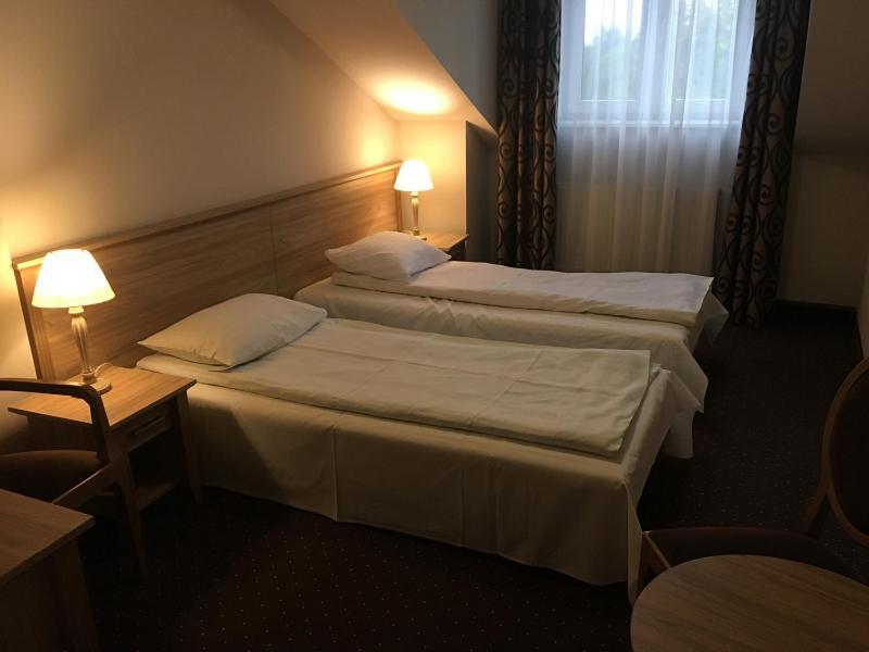 Hotel&Restauracja Zlote Runo Góra Kalwaria Dış mekan fotoğraf